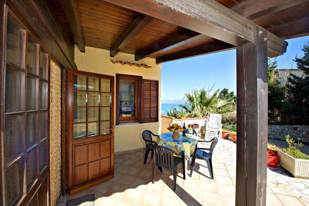 Blunda Holiday Home Castellammare del Golfo Szoba fotó